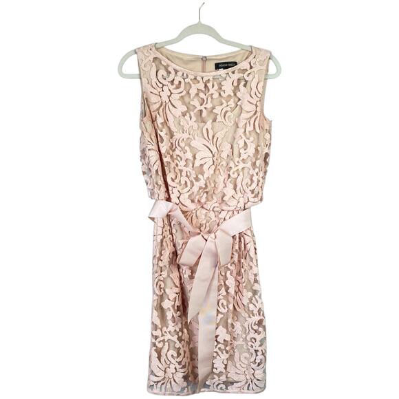 TADASHI SHOJI Lace Overlay Blouson Ribbon Dress Blush Pink Size 8 Cocktail - Picture 1 of 9